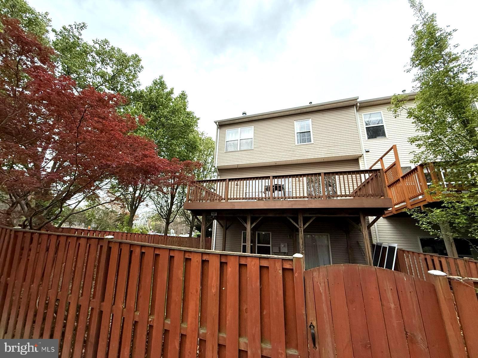 GREENS AT FAIR LAKES - Residential Lease