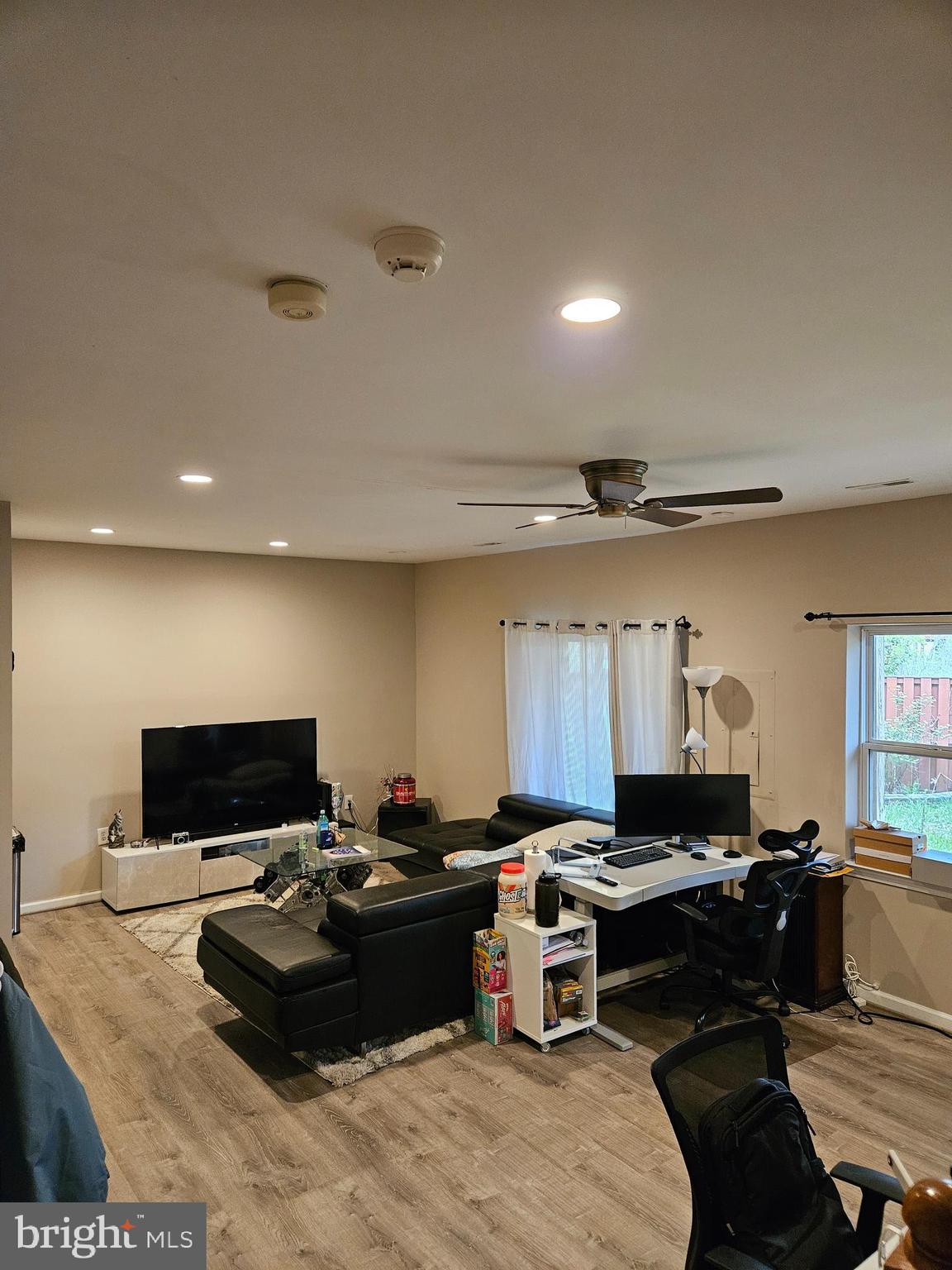 GREENS AT FAIR LAKES - Residential Lease