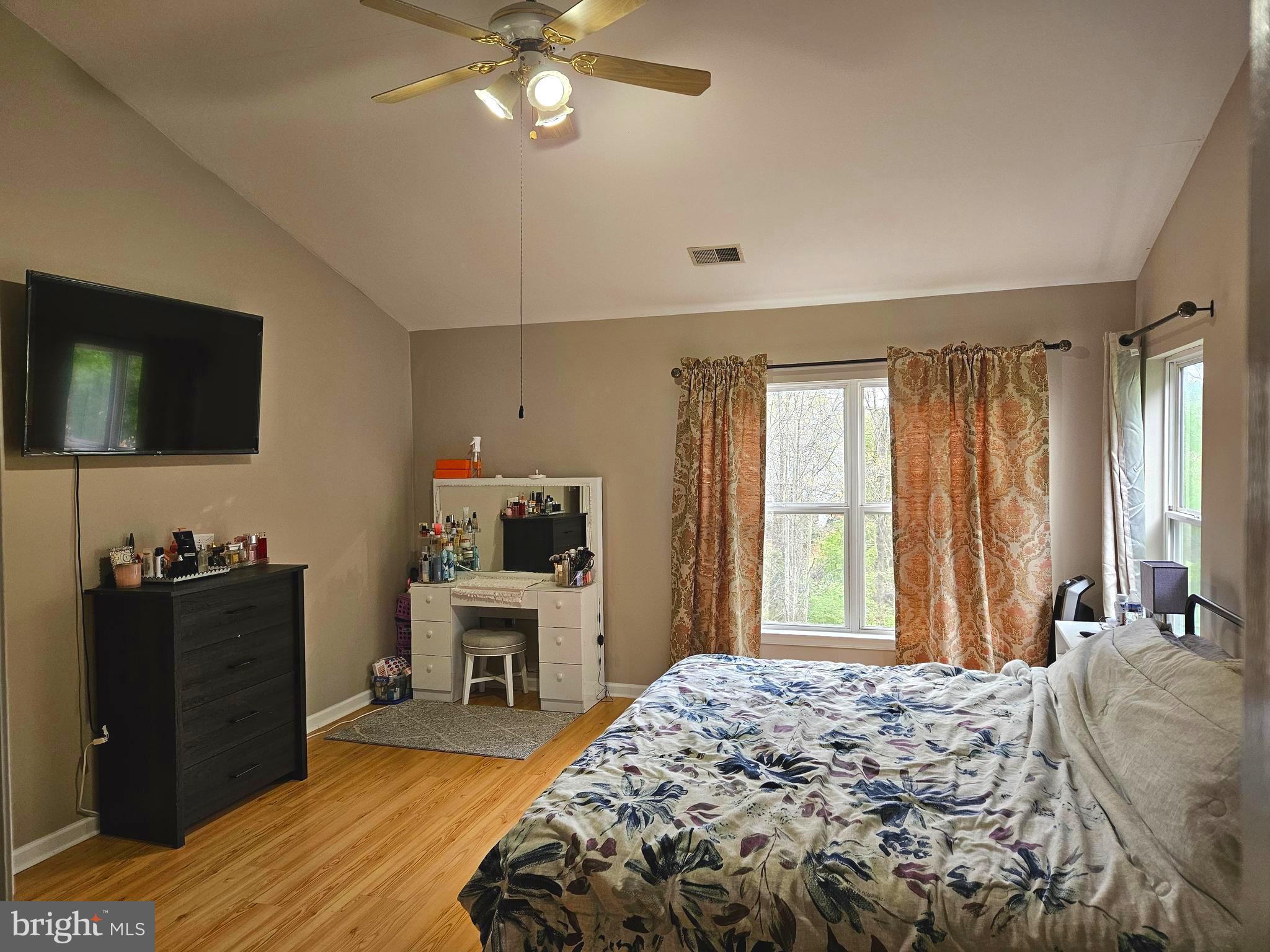 GREENS AT FAIR LAKES - Residential Lease