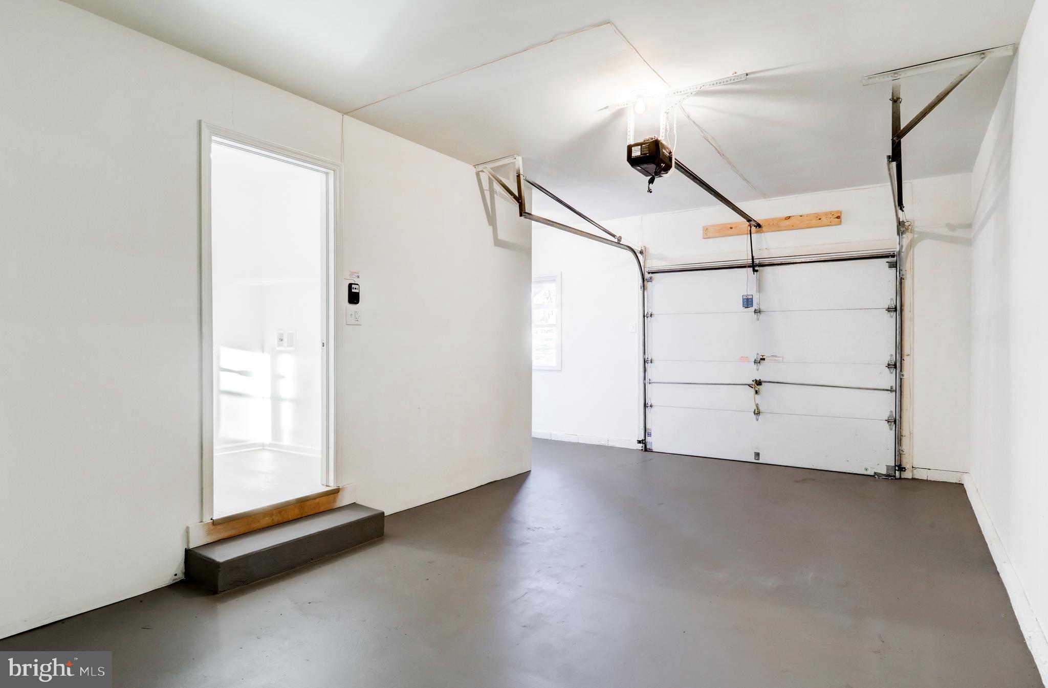 EAST HEMPFIELD TWP - Residential