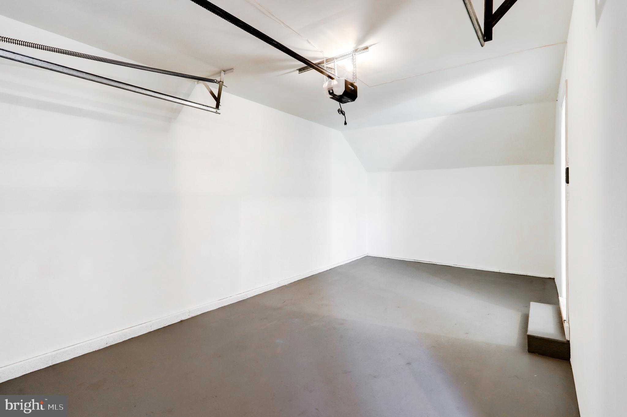 EAST HEMPFIELD TWP - Residential