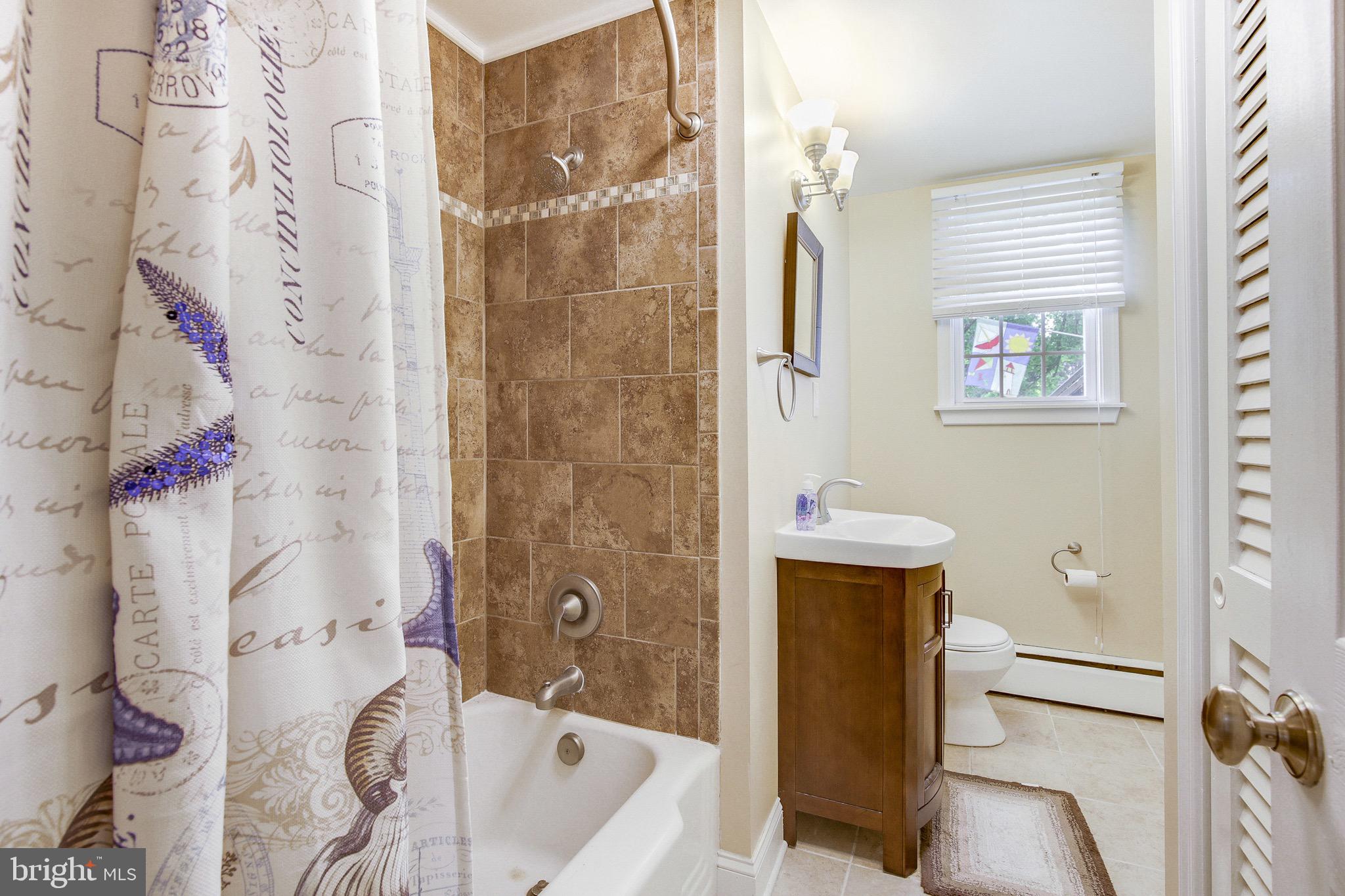 POT SPRING - Residential