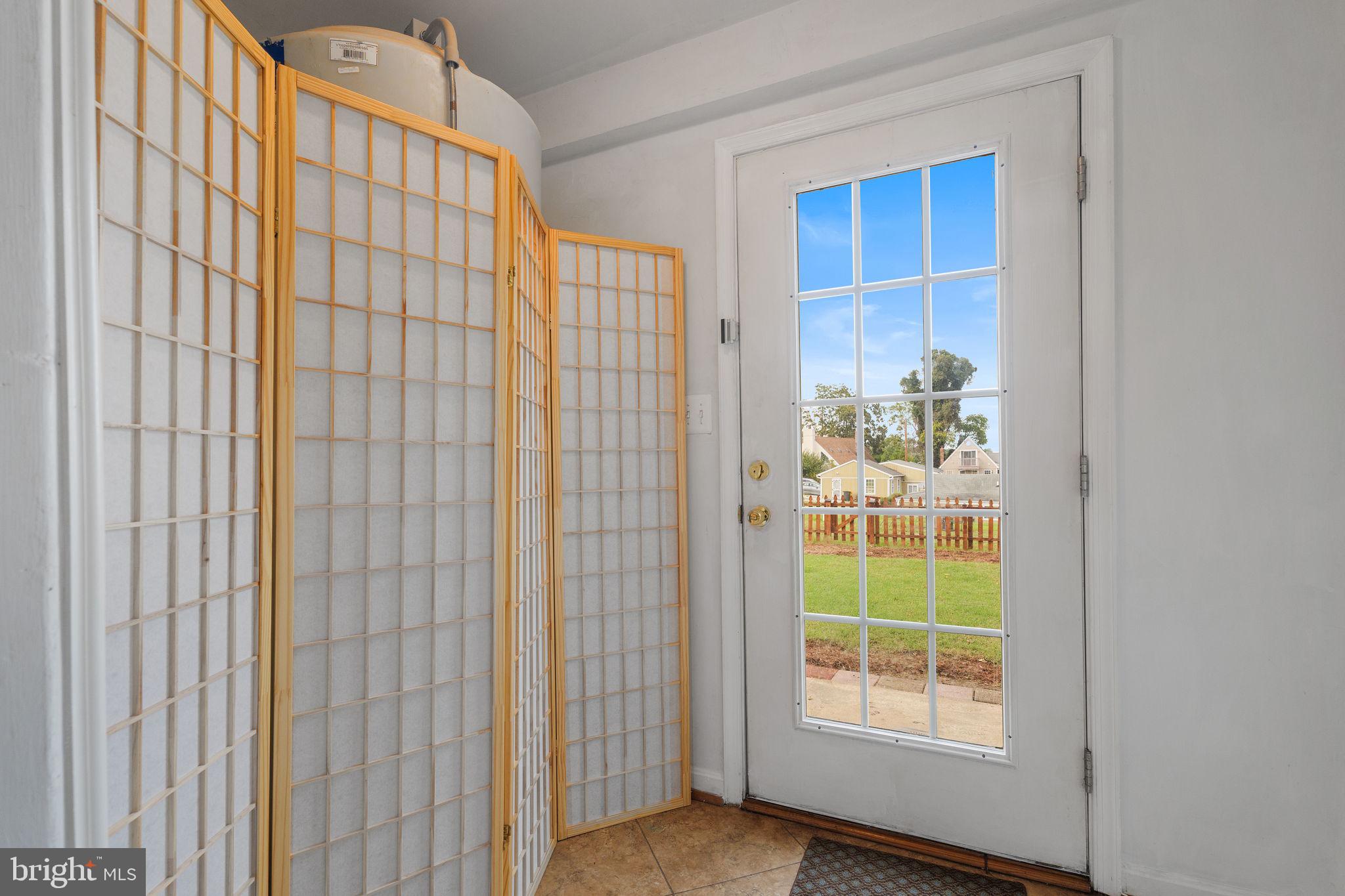 RIVIERA BEACH - Residential Lease