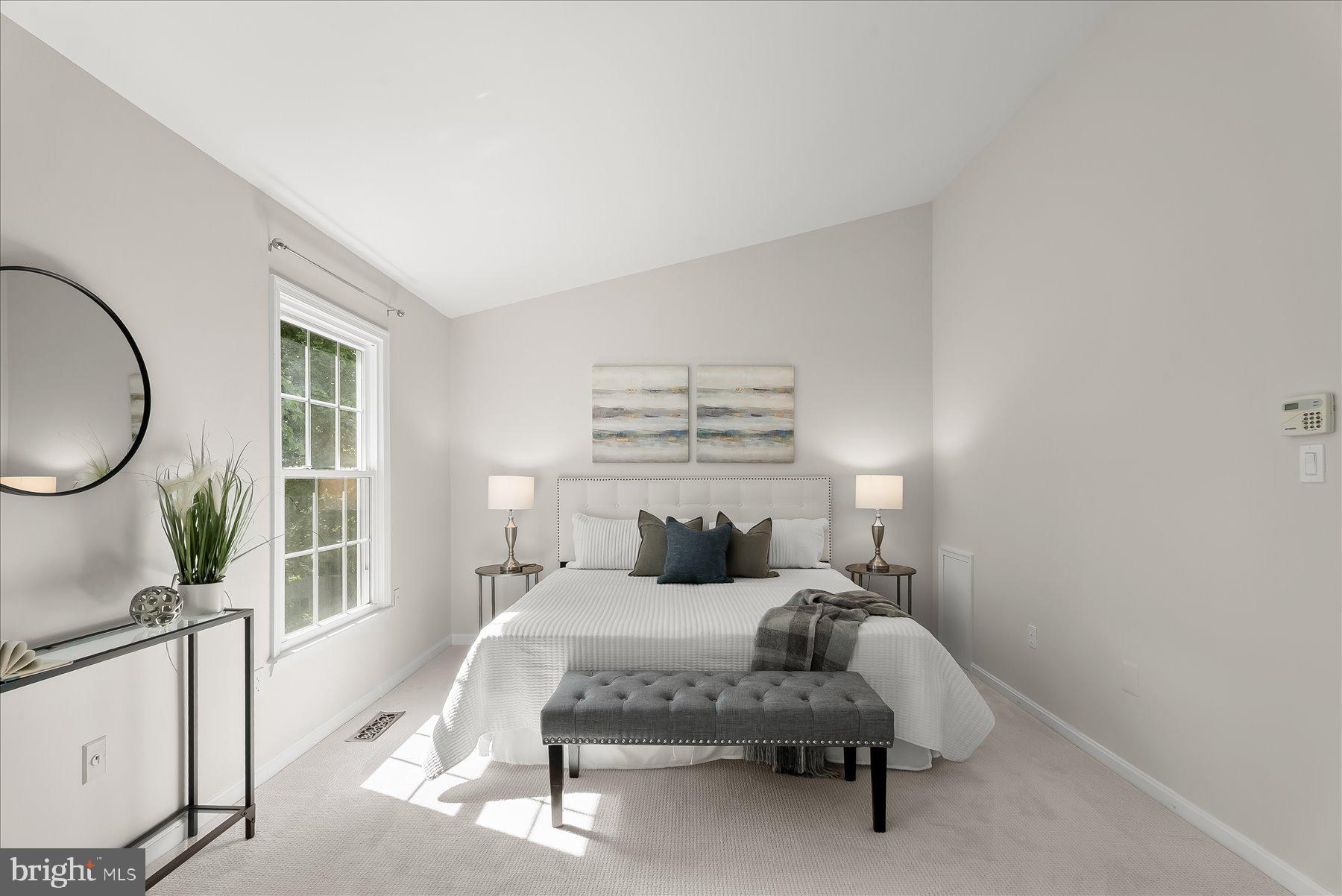 WOODLAND HILLS - Residential
