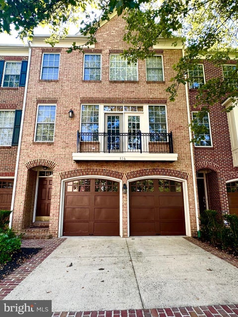 Photo of 116 Herndon Mill Circle, HERNDON, VA 20170 (MLS # VAFX2330446)