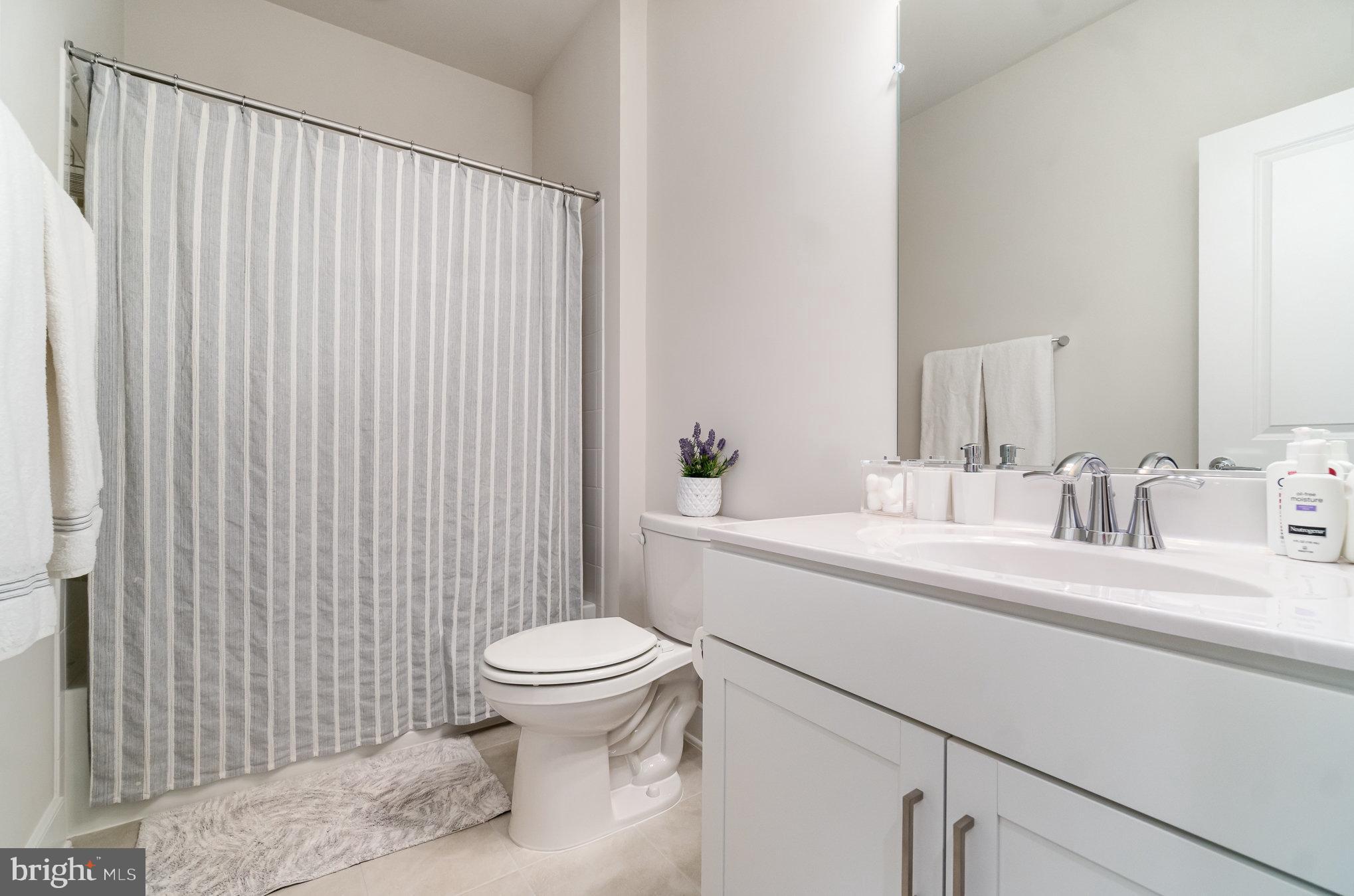 POTOMAC SHORES - Residential Lease