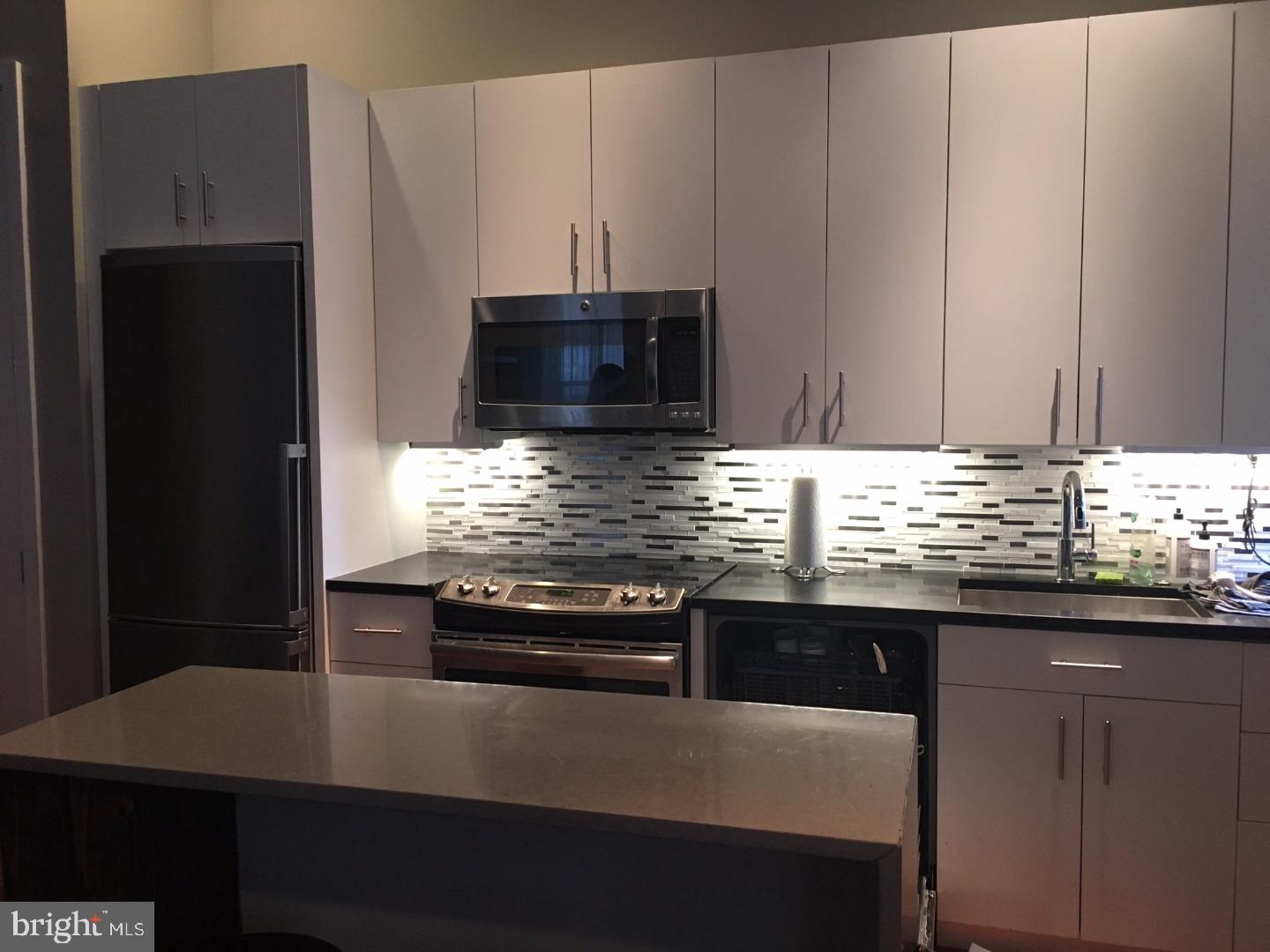 RITTENHOUSE SQUARE - Residential Lease