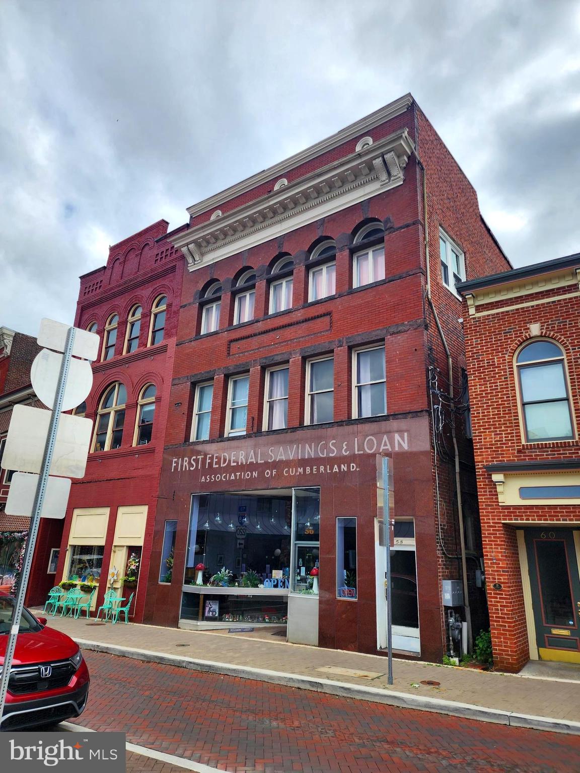56 N CENTRE STREET