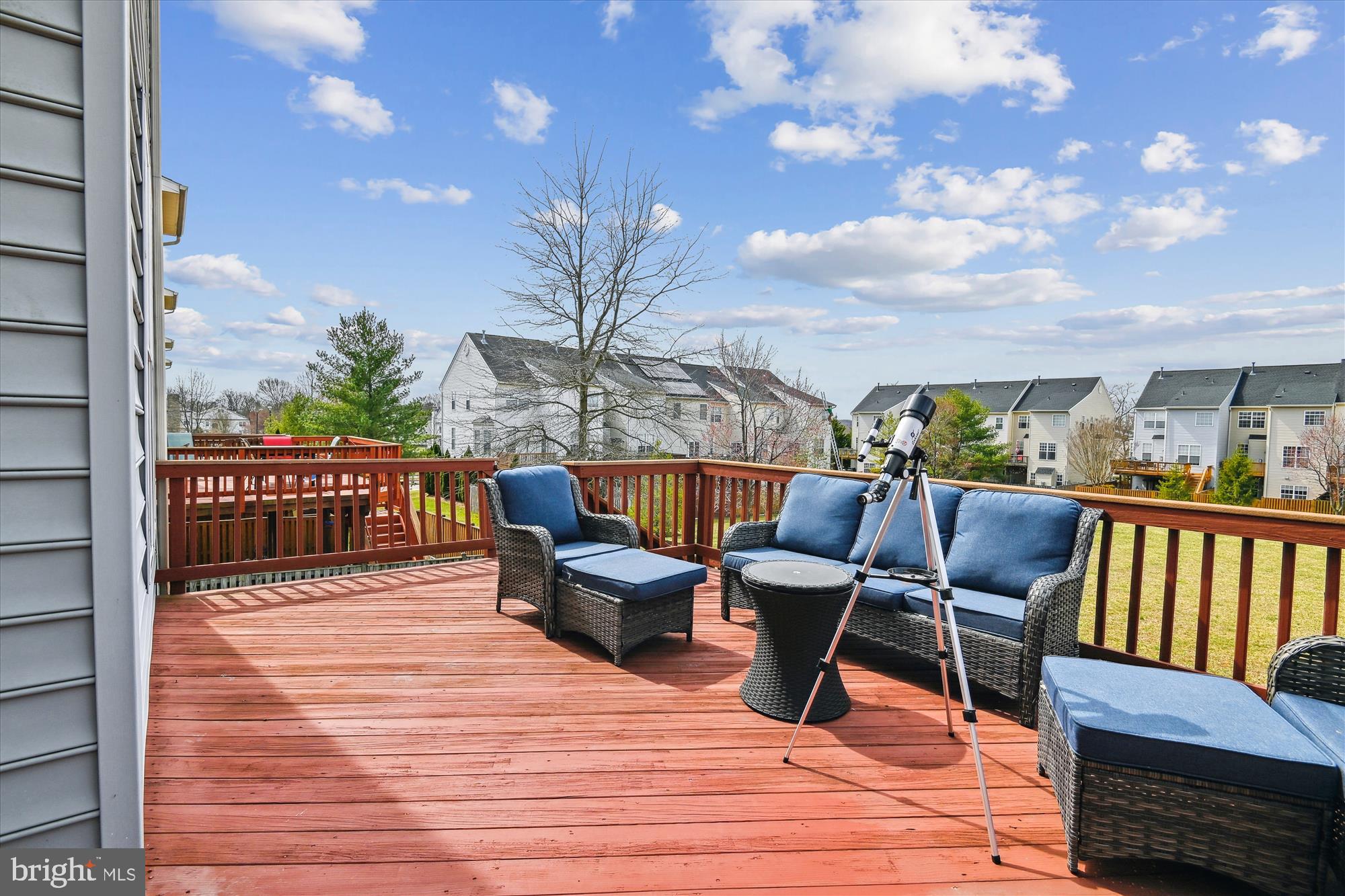 PINEDALE COURTS - Residential