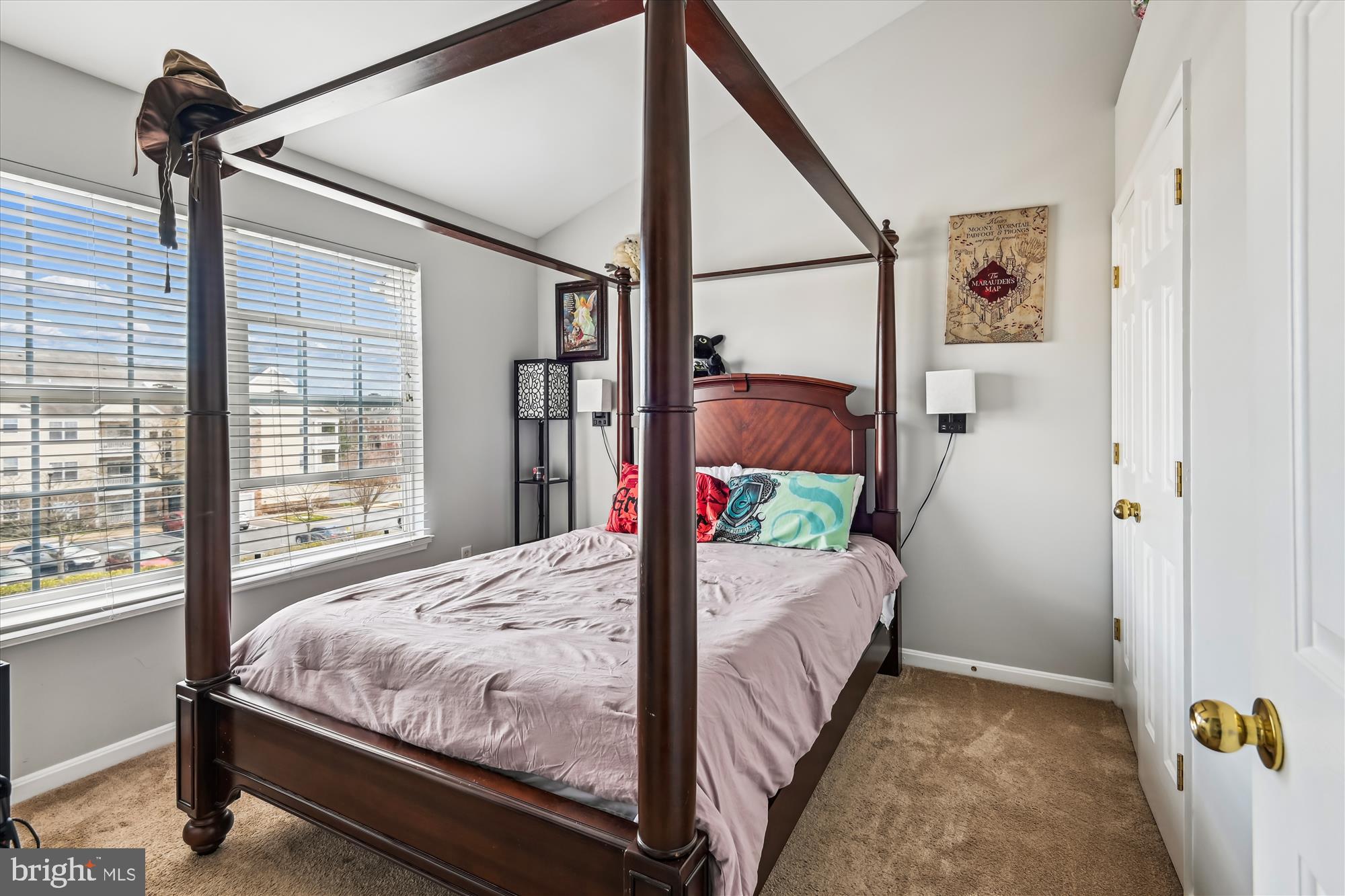 PINEDALE COURTS - Residential