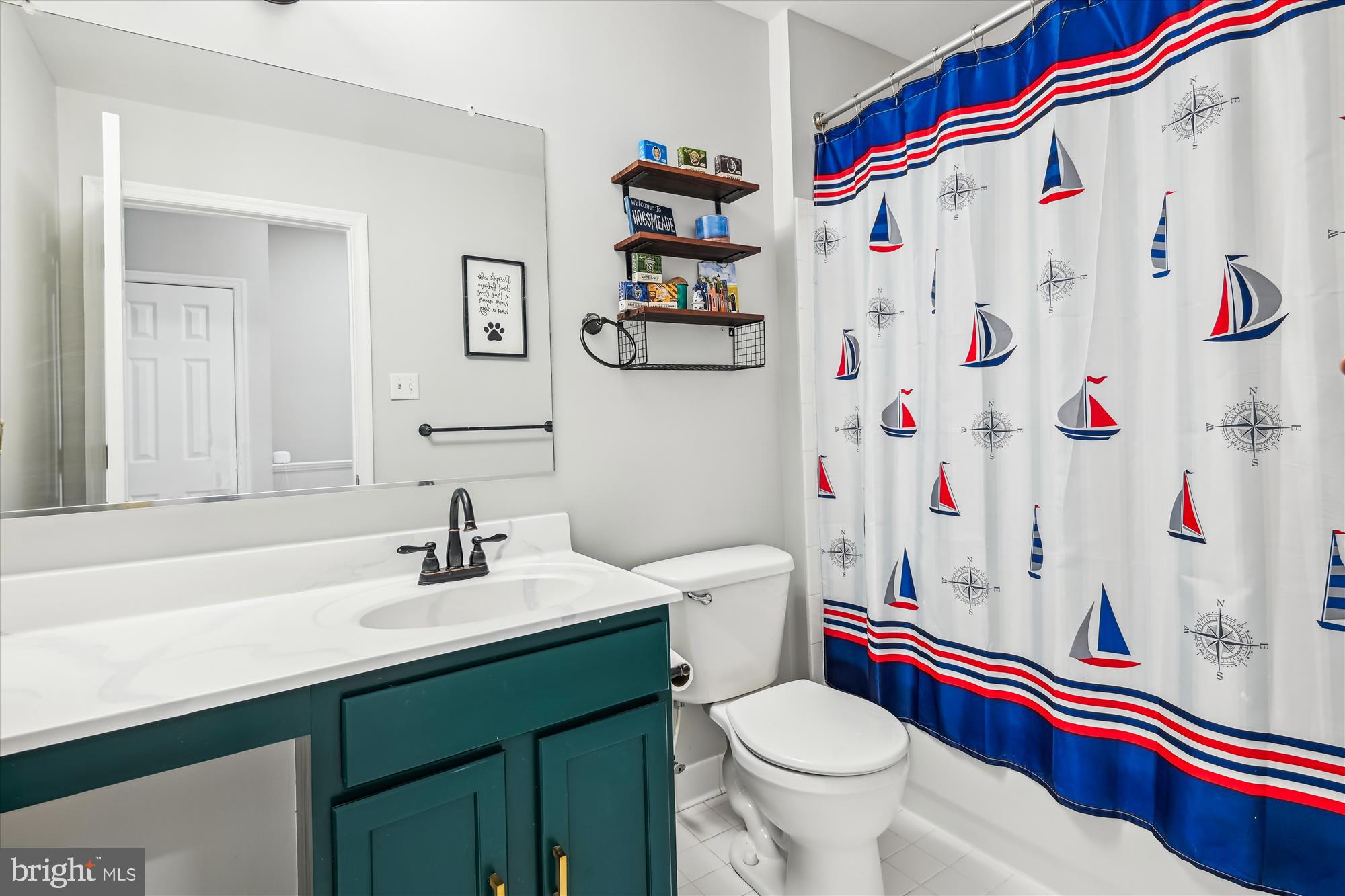 PINEDALE COURTS - Residential