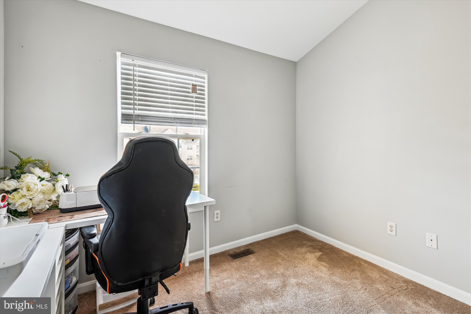 PINEDALE COURTS - Residential