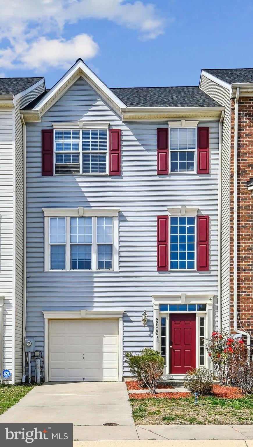 PINEDALE COURTS - Residential