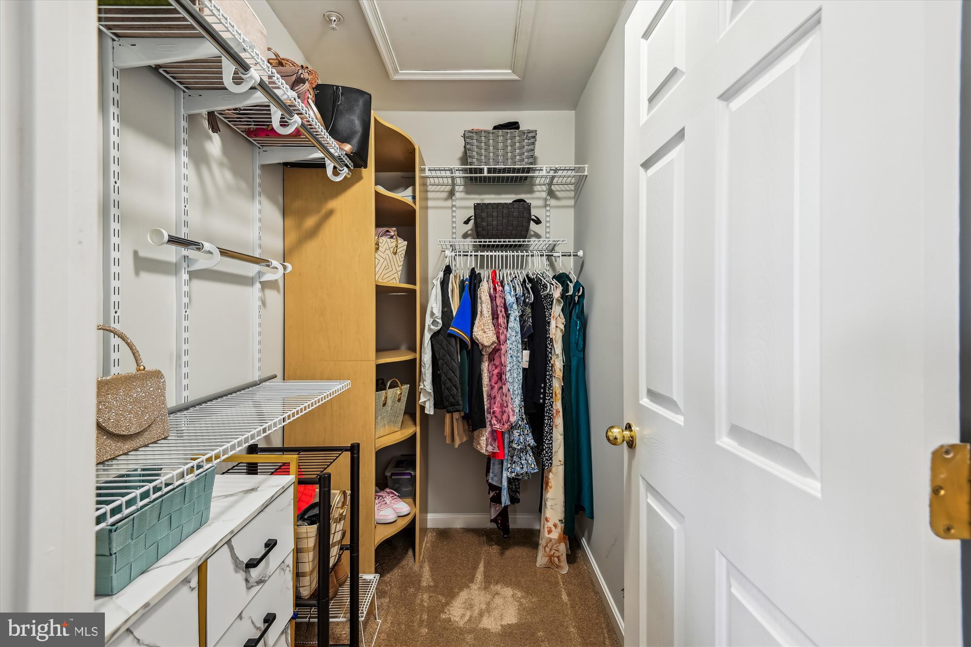 PINEDALE COURTS - Residential