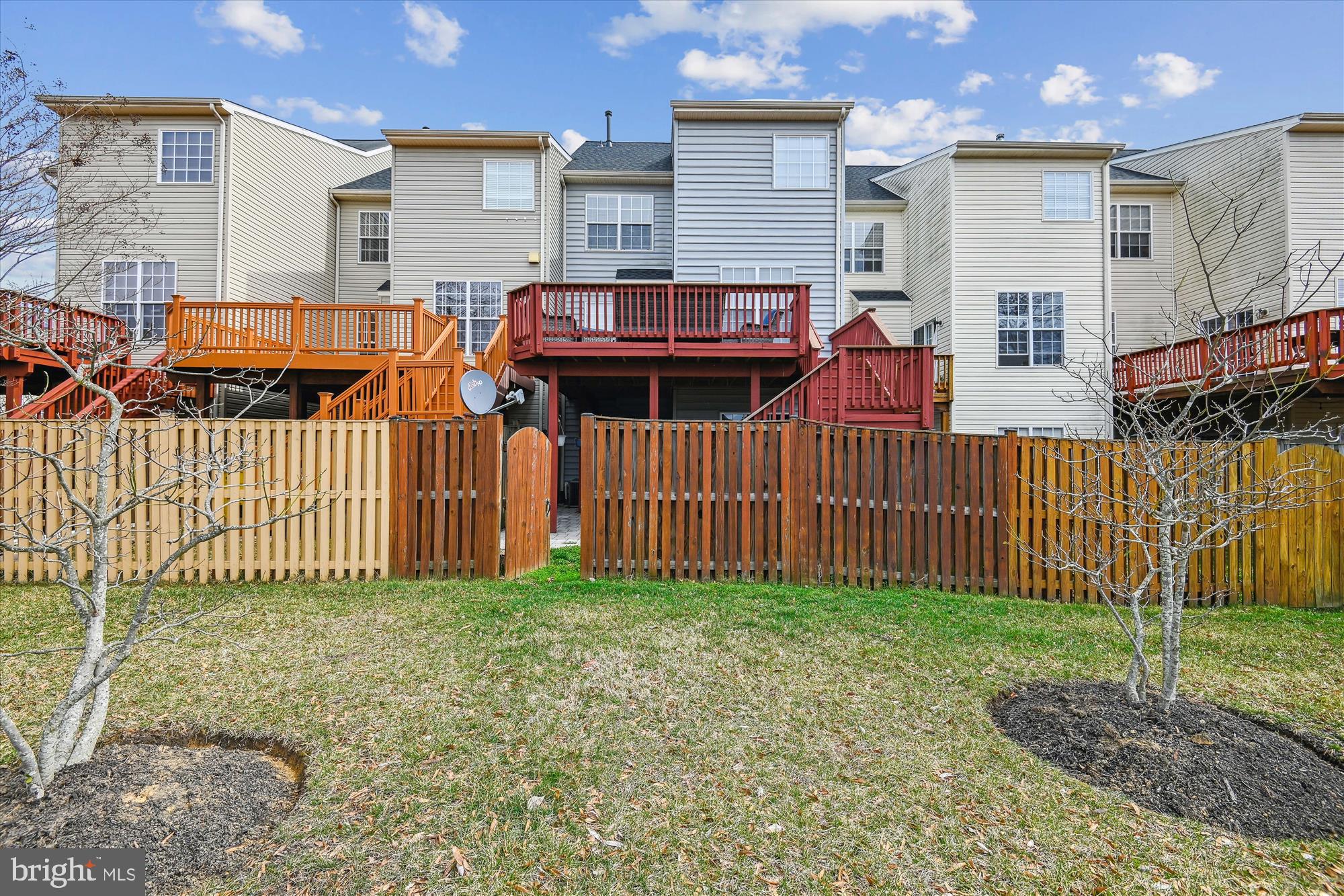 PINEDALE COURTS - Residential