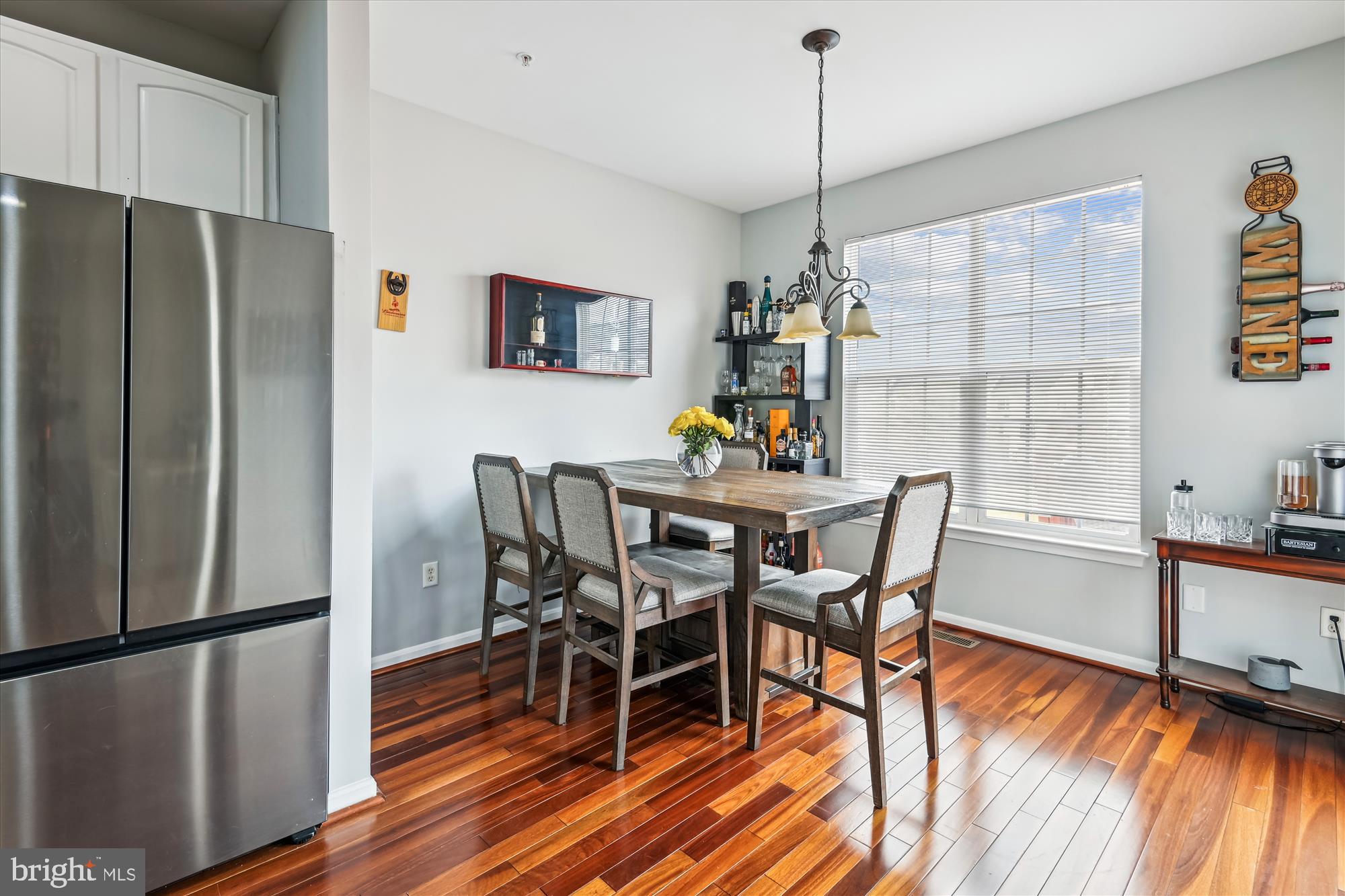 PINEDALE COURTS - Residential