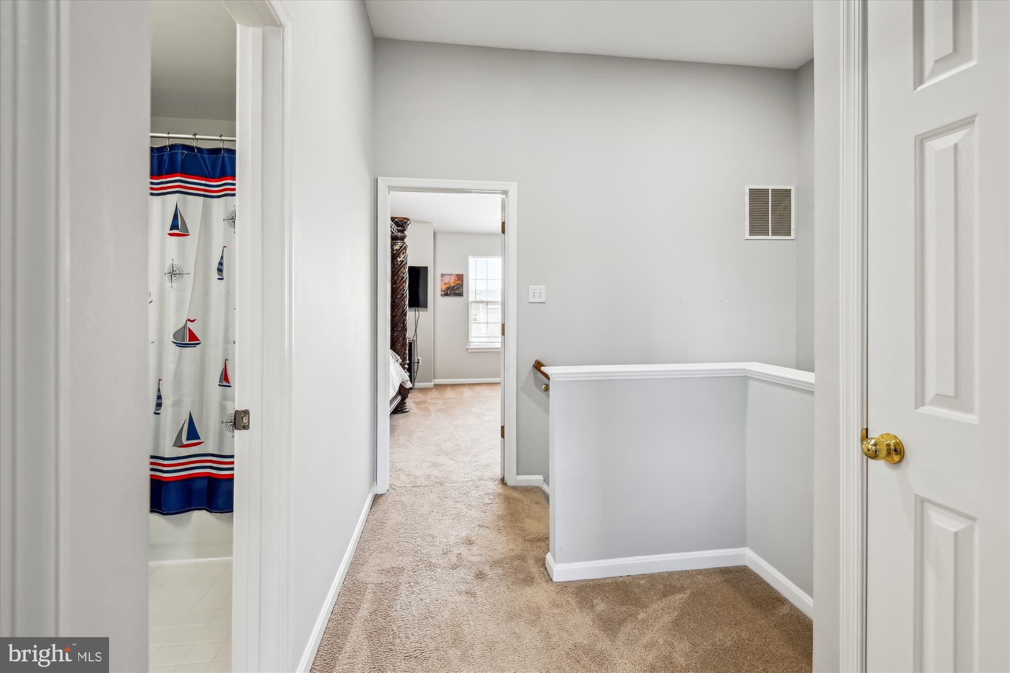 PINEDALE COURTS - Residential