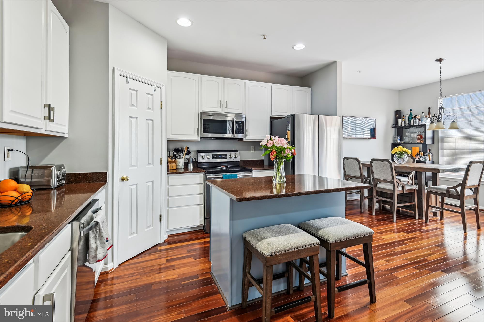 PINEDALE COURTS - Residential