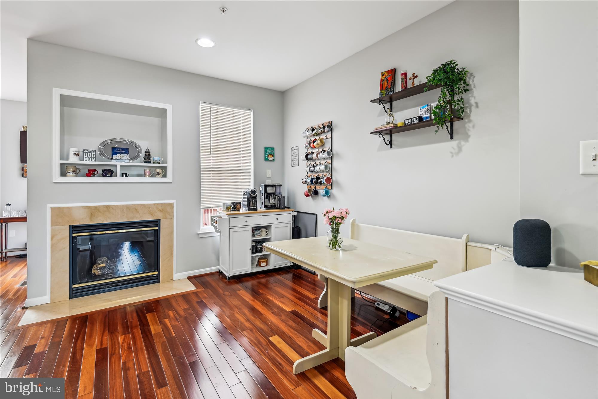 PINEDALE COURTS - Residential