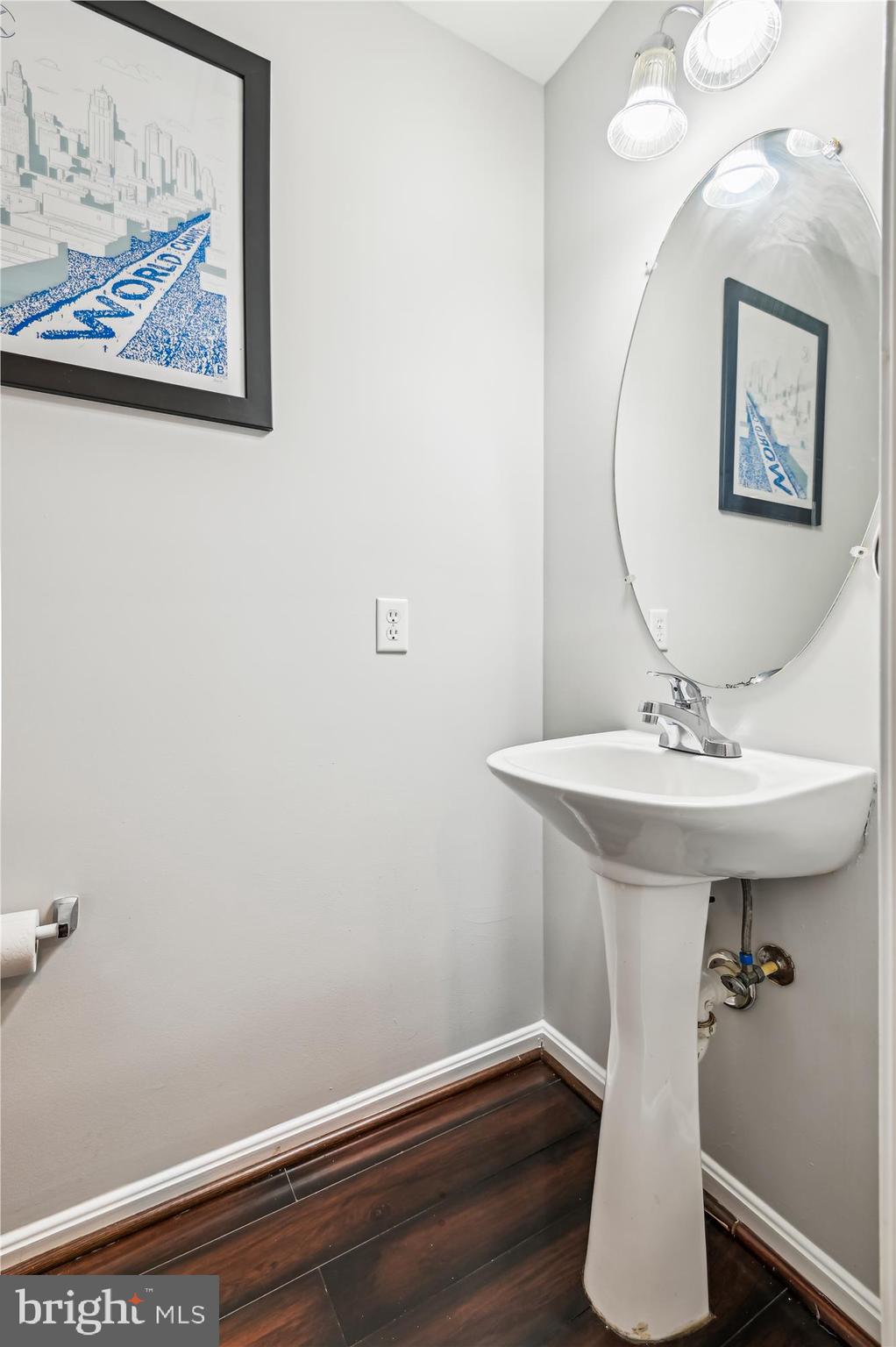 PINEDALE COURTS - Residential