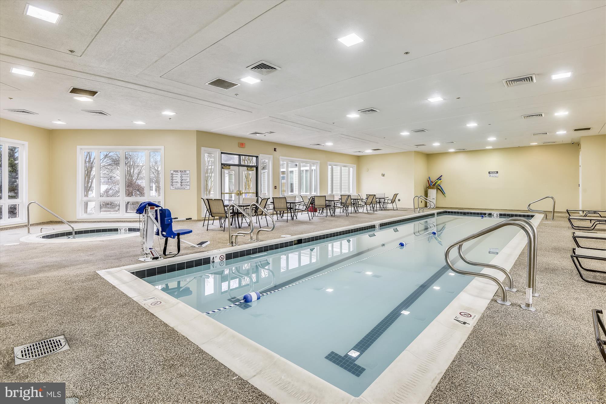 PINEDALE COURTS - Residential