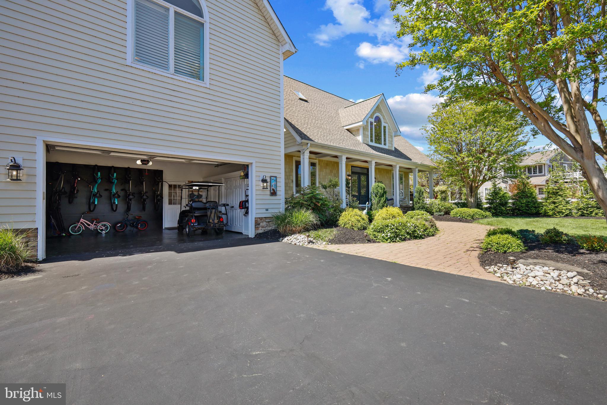 COVE CREEK CLUB - Residential