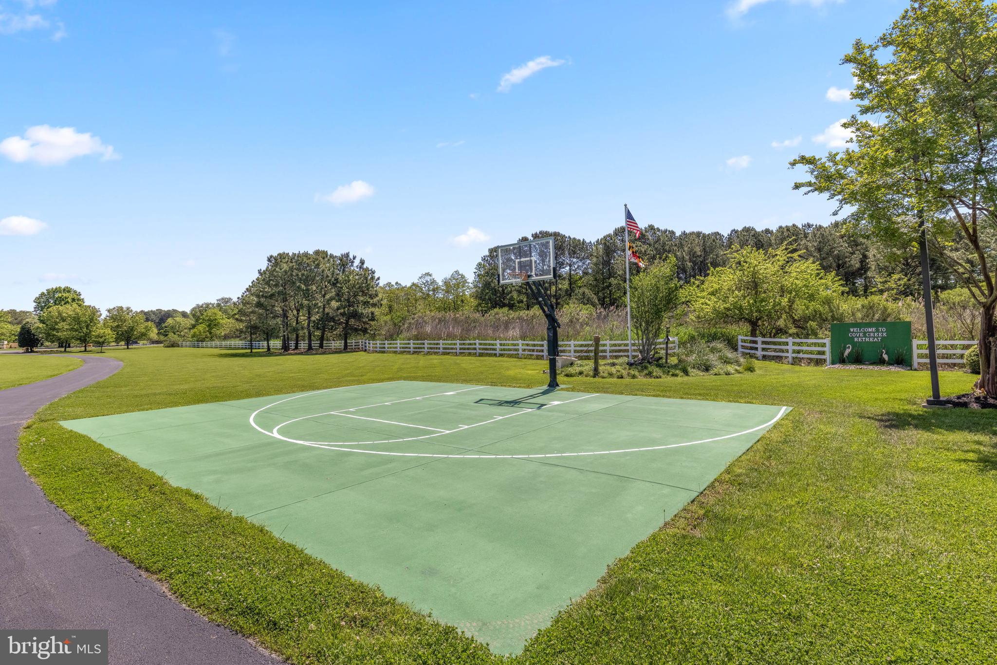 COVE CREEK CLUB - Residential