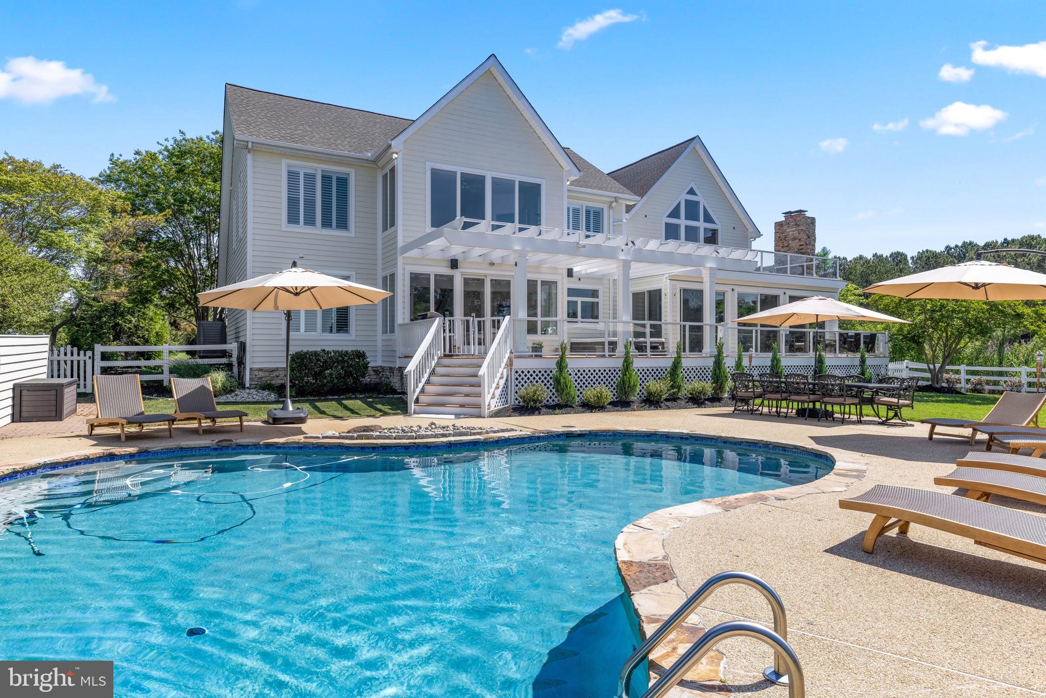 COVE CREEK CLUB - Residential