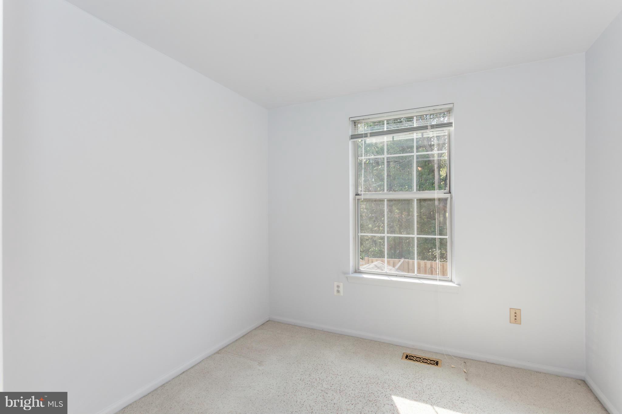 COUNTRYSIDE - Residential