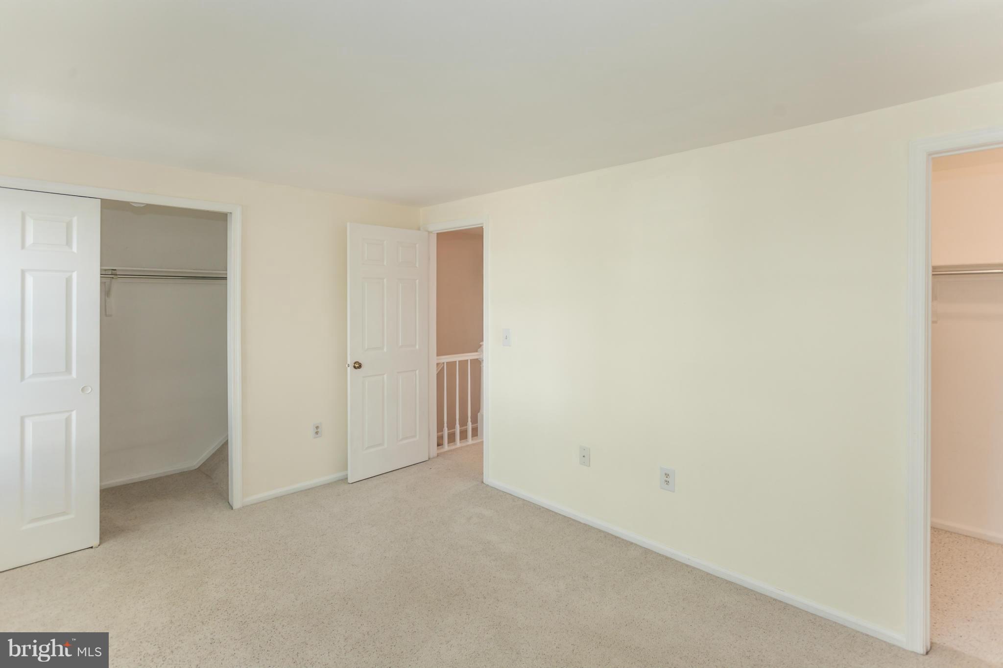 COUNTRYSIDE - Residential