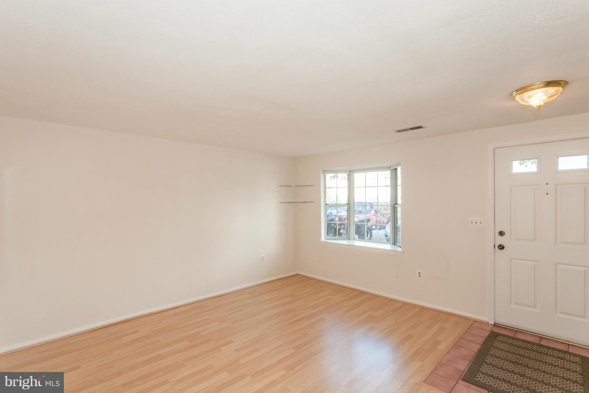 COUNTRYSIDE - Residential