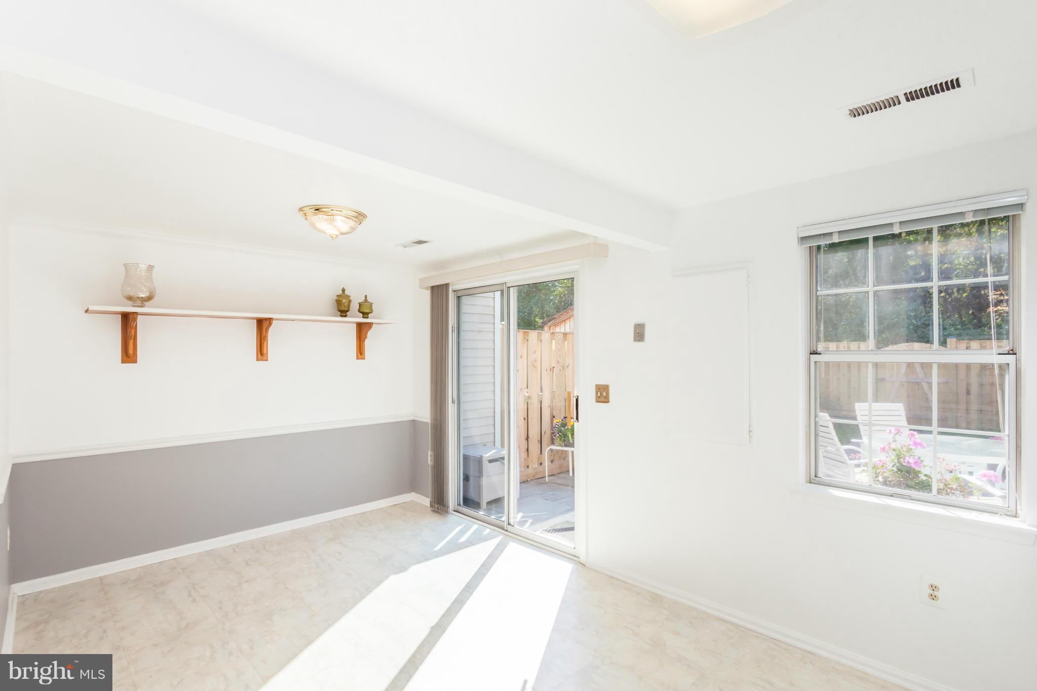 COUNTRYSIDE - Residential