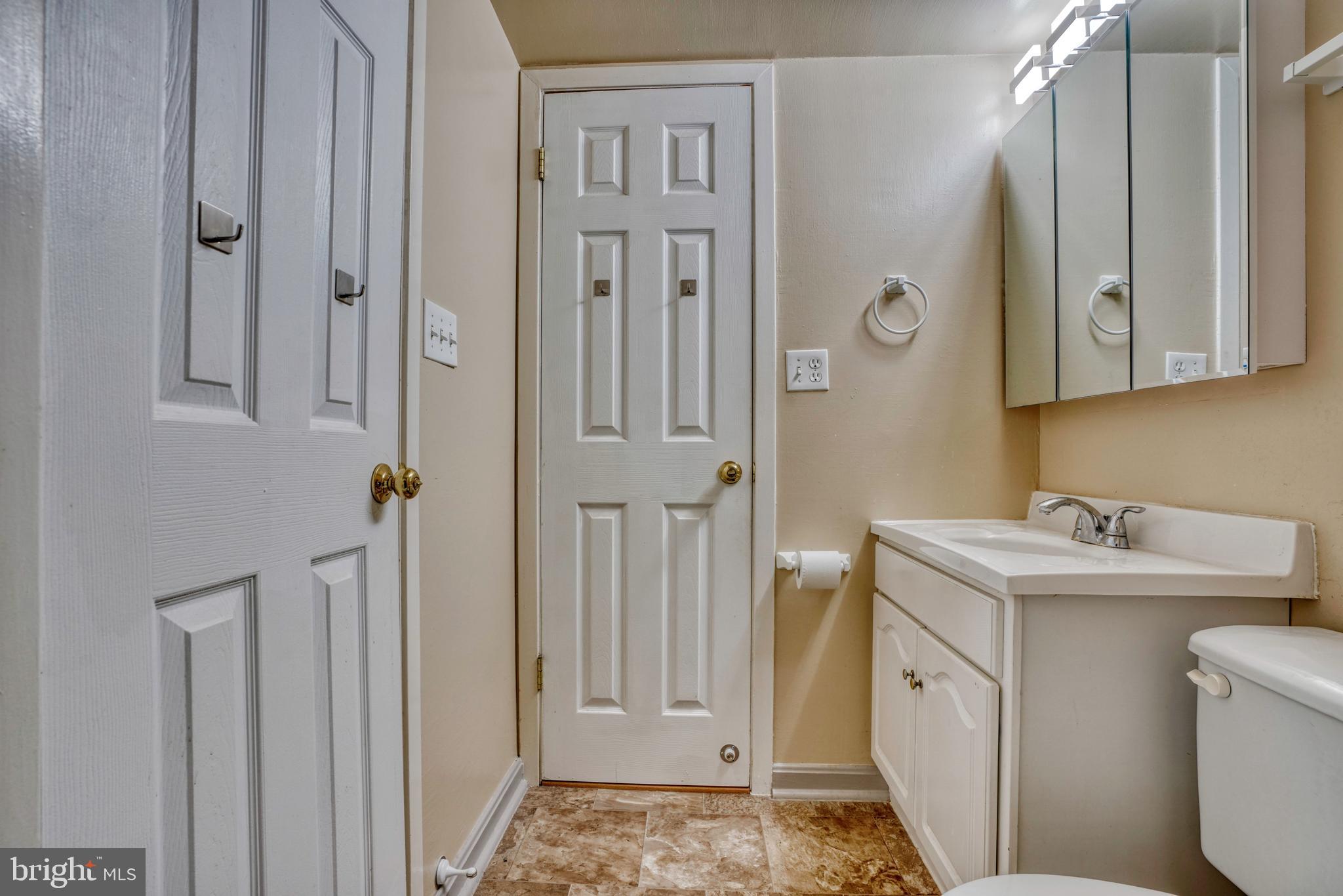 RUMSEY ISLAND - Residential