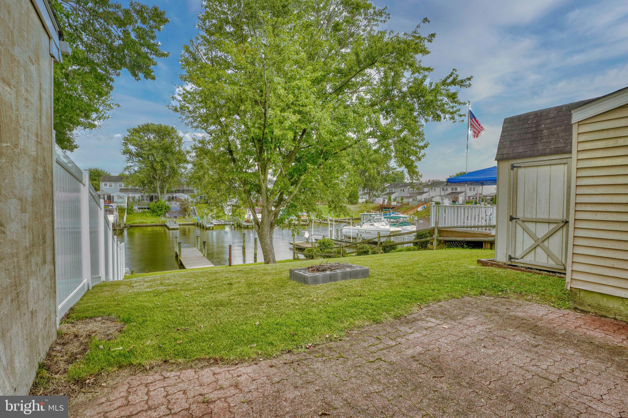 RUMSEY ISLAND - Residential