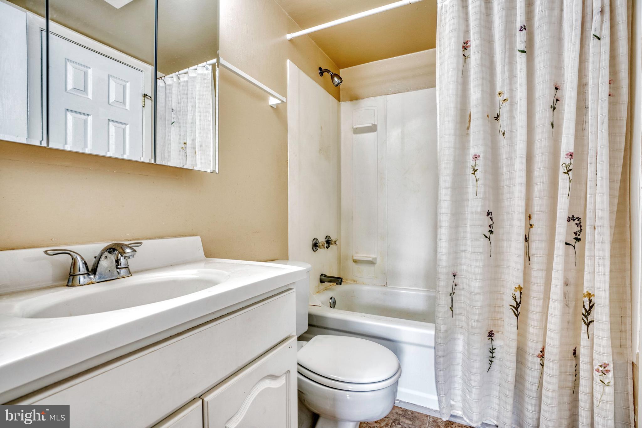 RUMSEY ISLAND - Residential