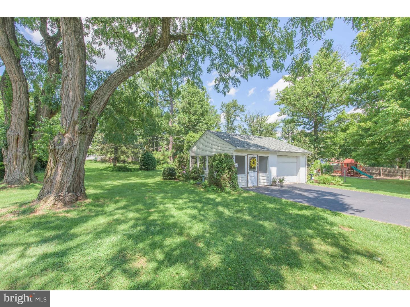 MAPLEWOOD - Residential