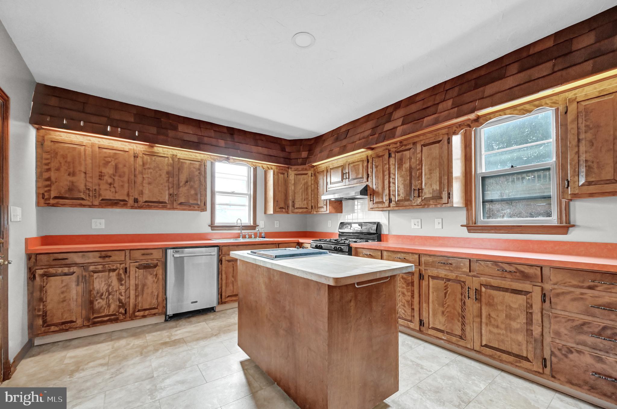 MCSHERRYSTOWN BOROUGH - Residential