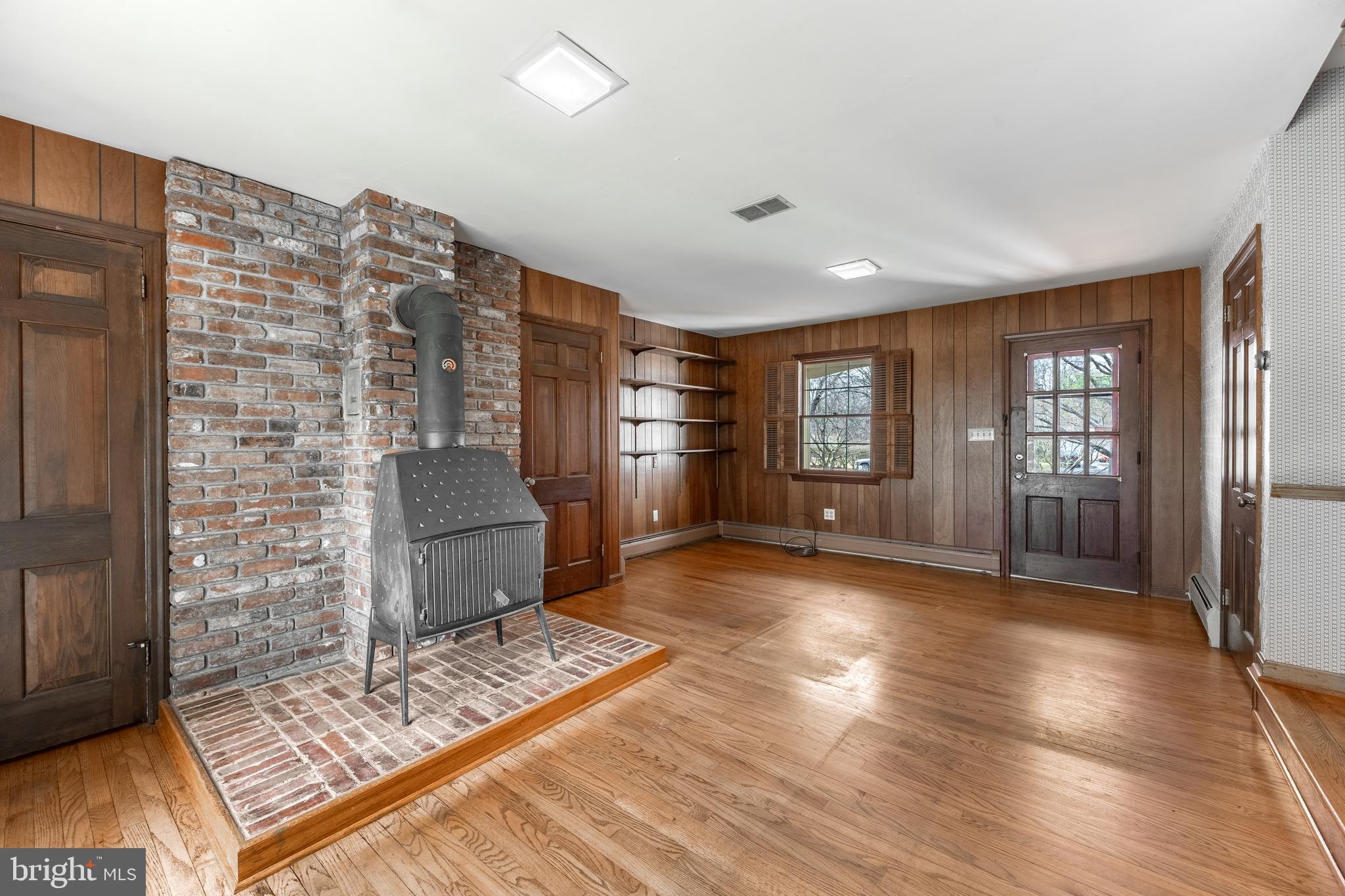 HARRIS ACRES - Residential