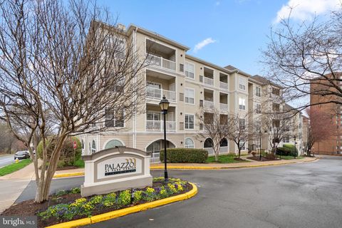 Photo of 4561 Strutfield Lane #3101, ALEXANDRIA, VA 22311 (MLS # VAAX2055148)