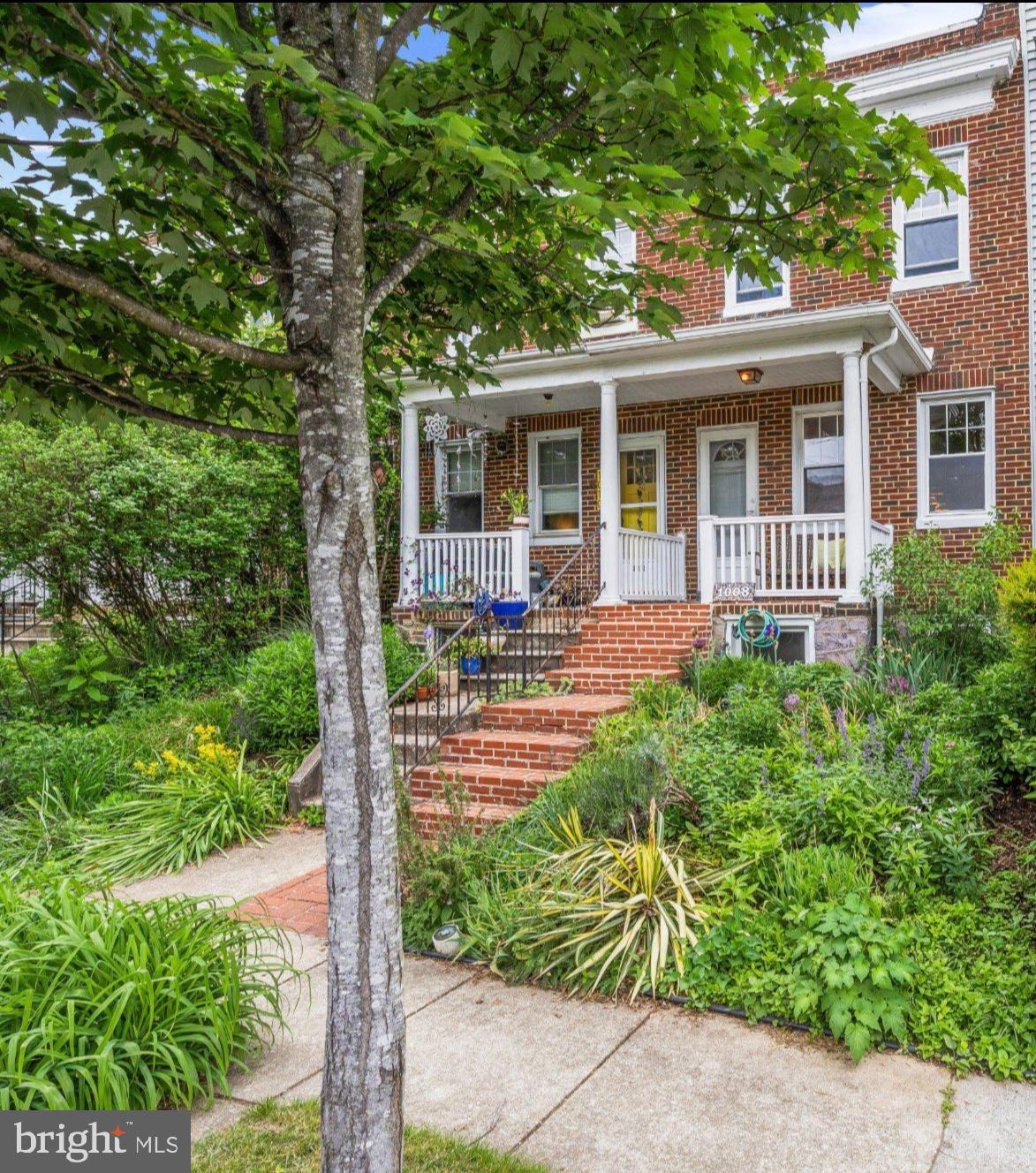 1008 W 42ND STREET