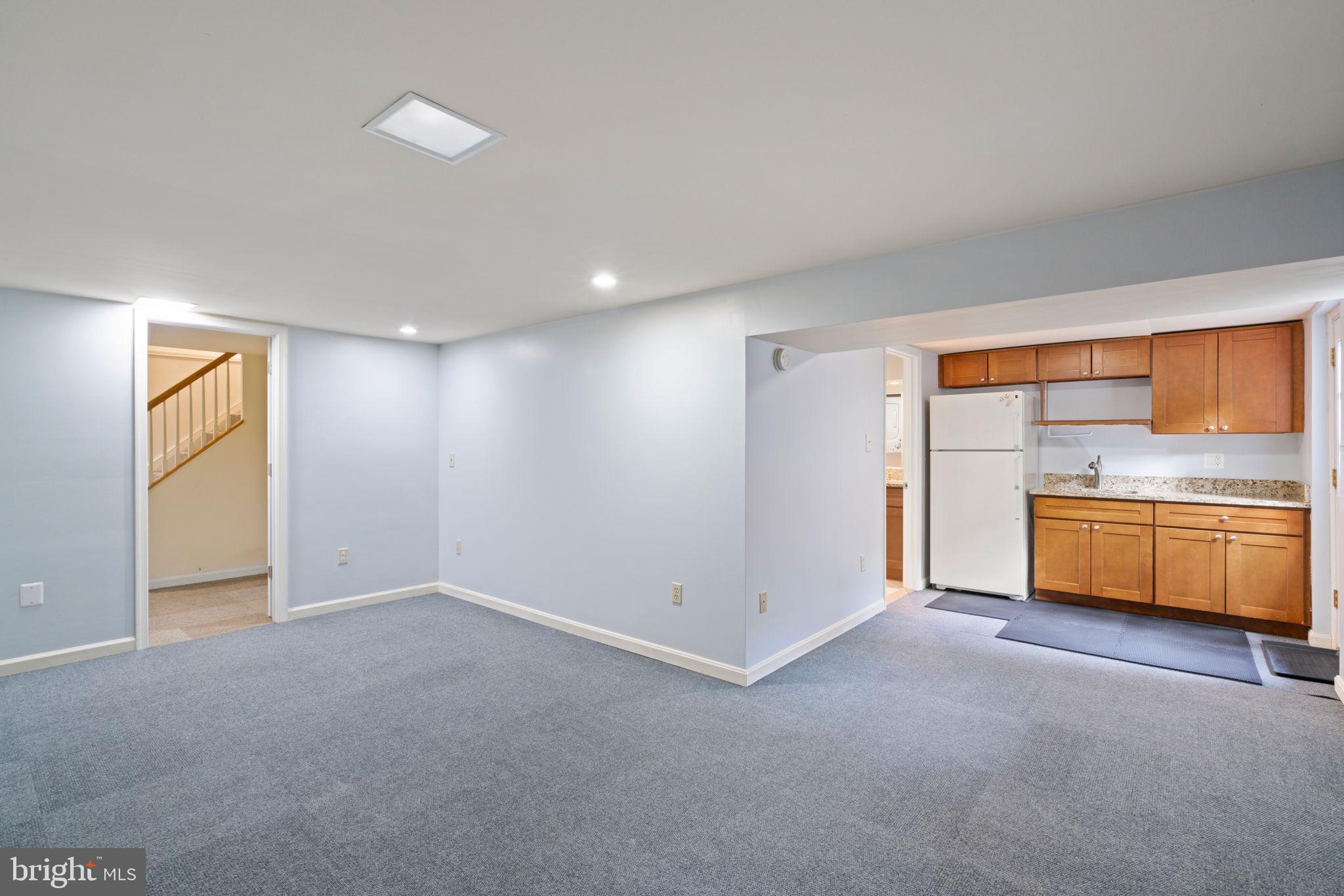 KINGS PARK - Residential Lease