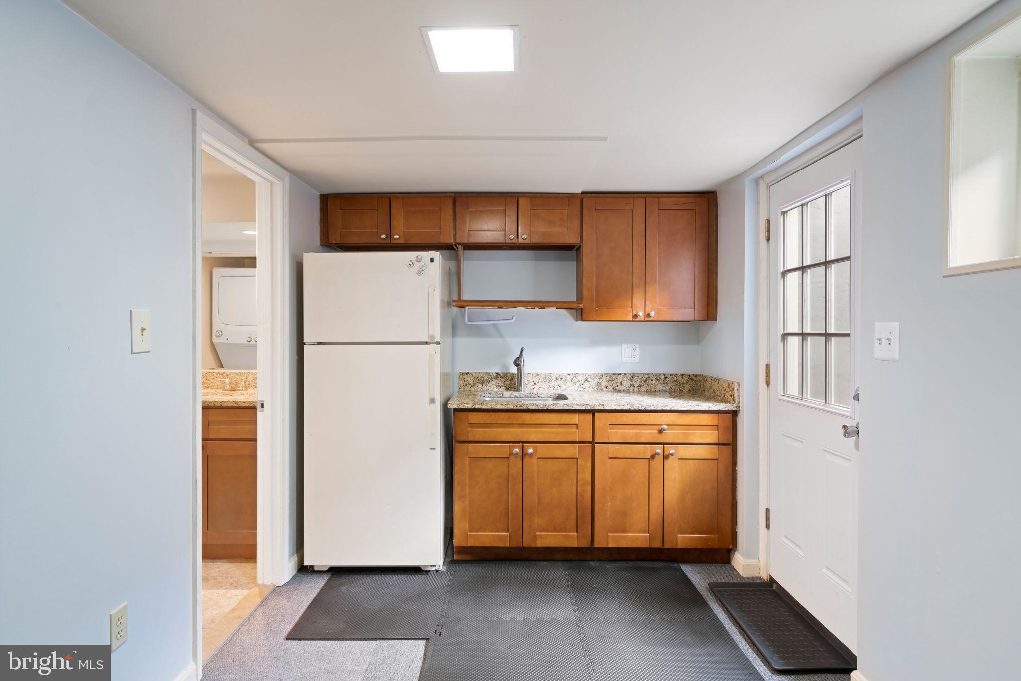 KINGS PARK - Residential Lease