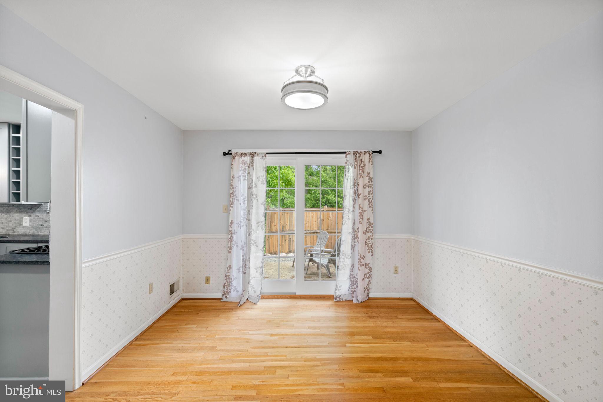 KINGS PARK - Residential Lease