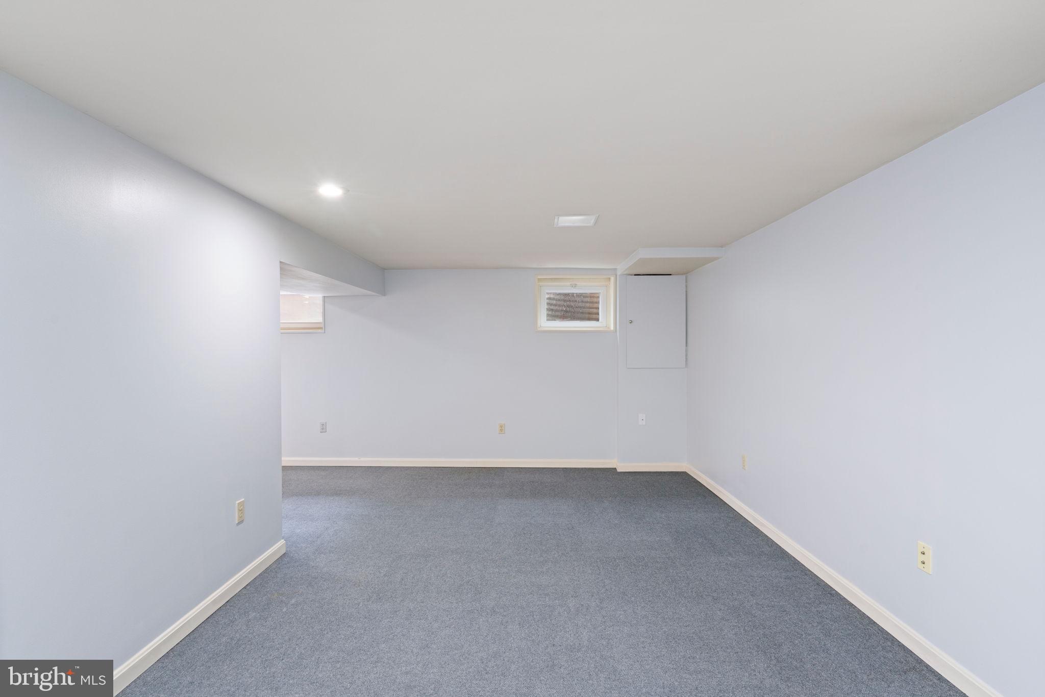 KINGS PARK - Residential Lease