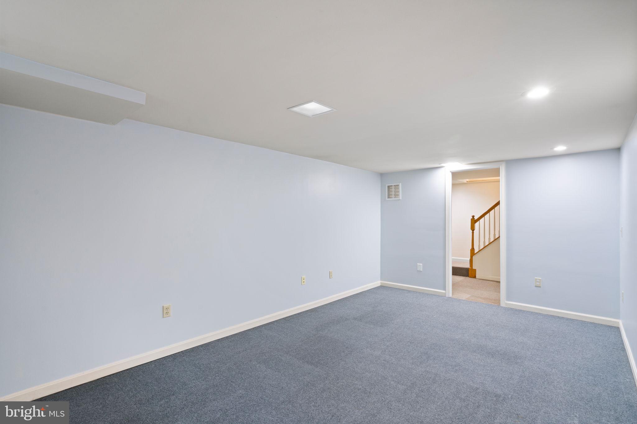 KINGS PARK - Residential Lease