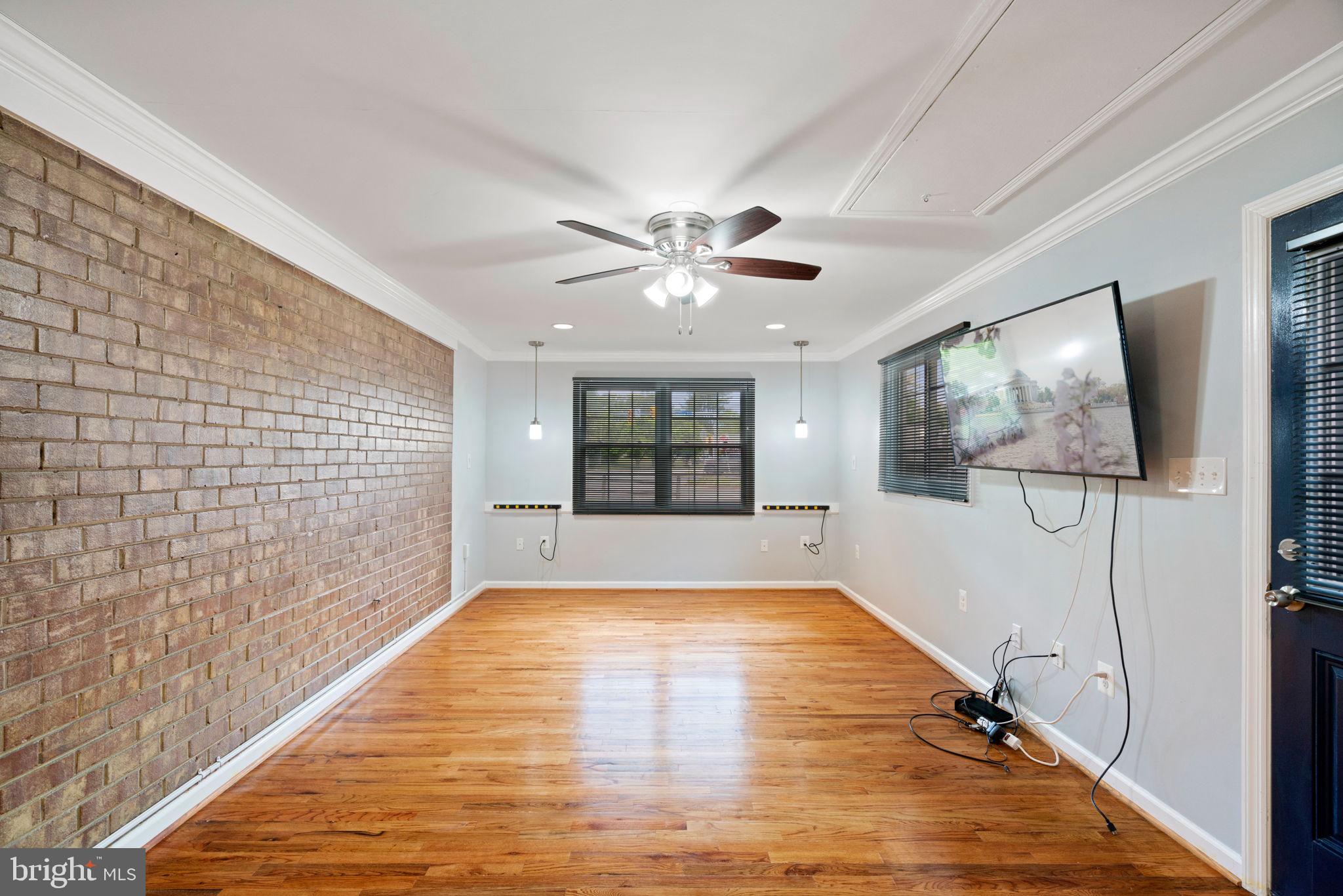 KINGS PARK - Residential Lease