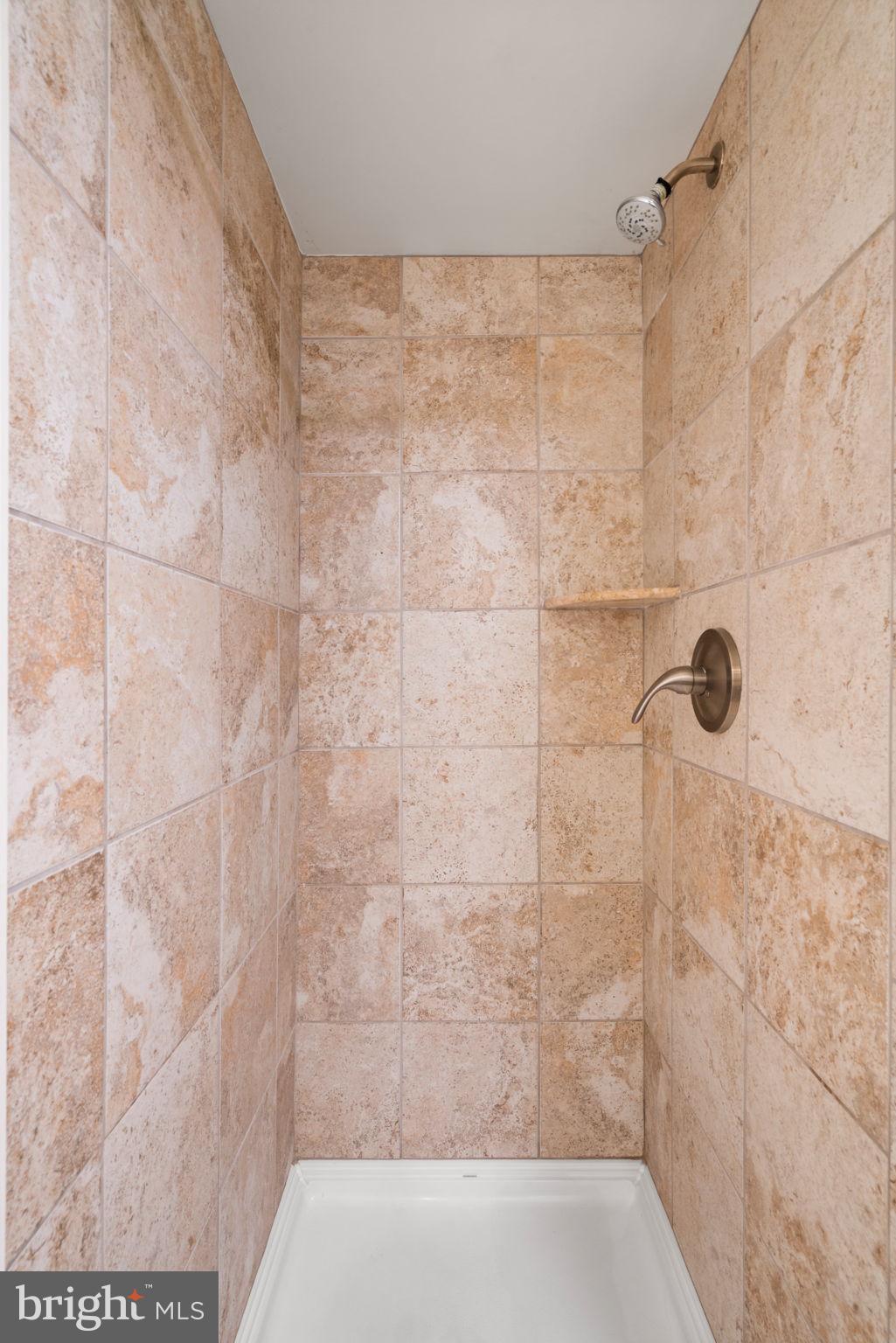 KINGS PARK - Residential Lease