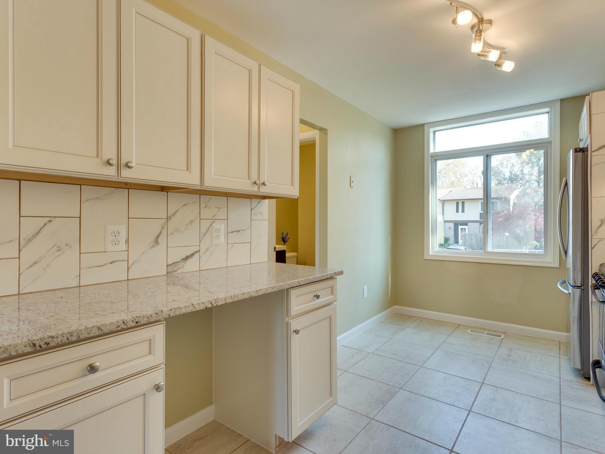 LAKE RIDGE - Residential