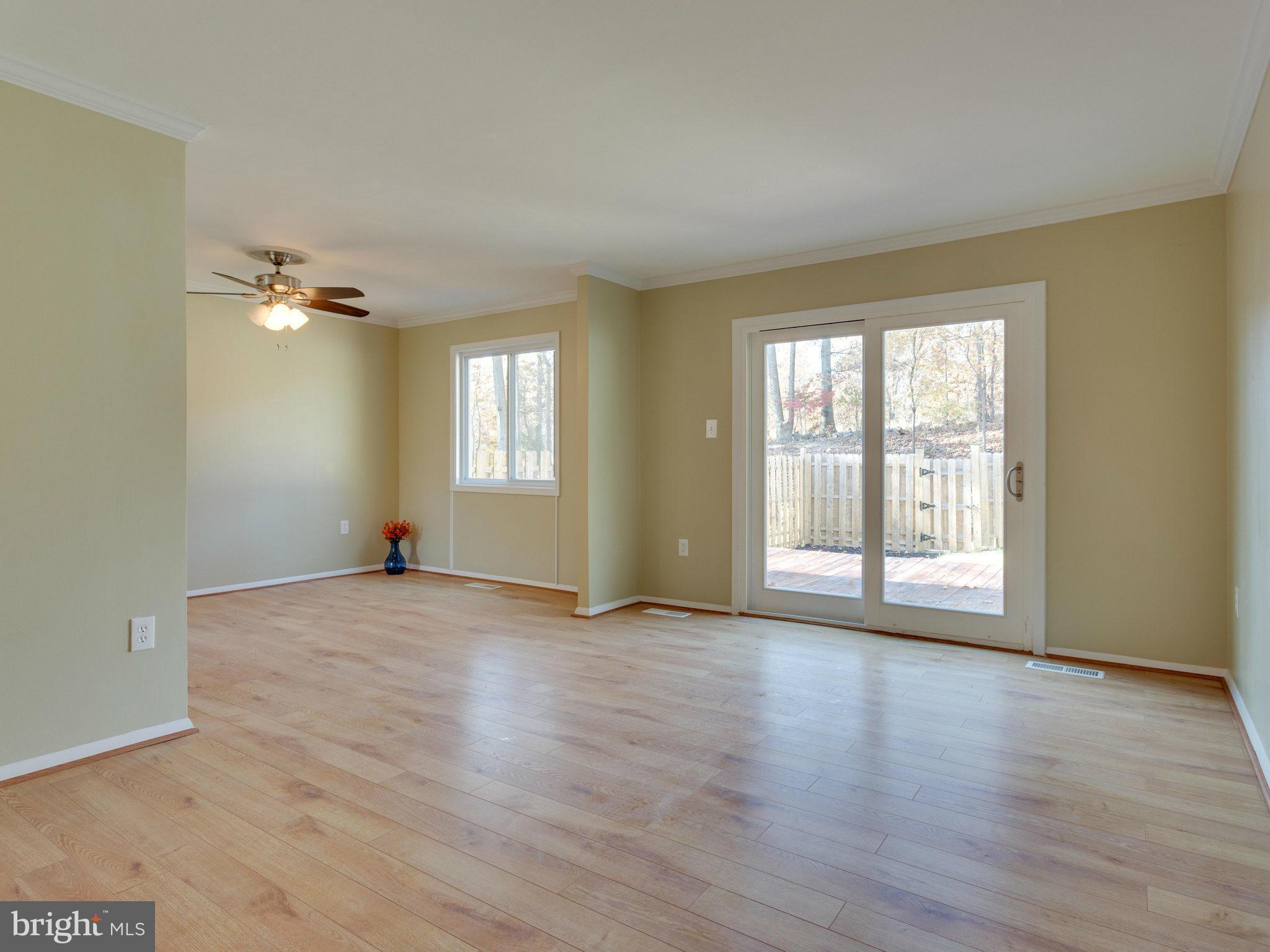 LAKE RIDGE - Residential