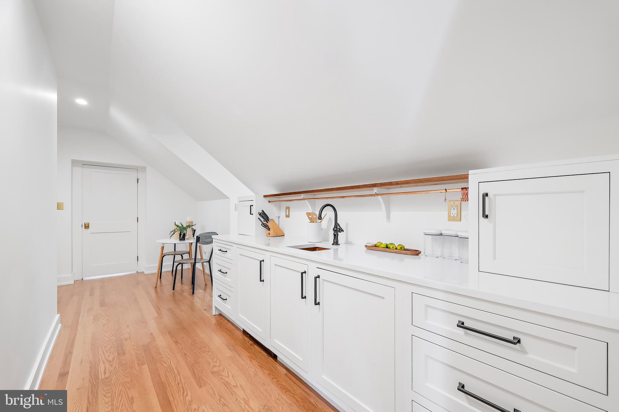 LAURELFORD - Residential